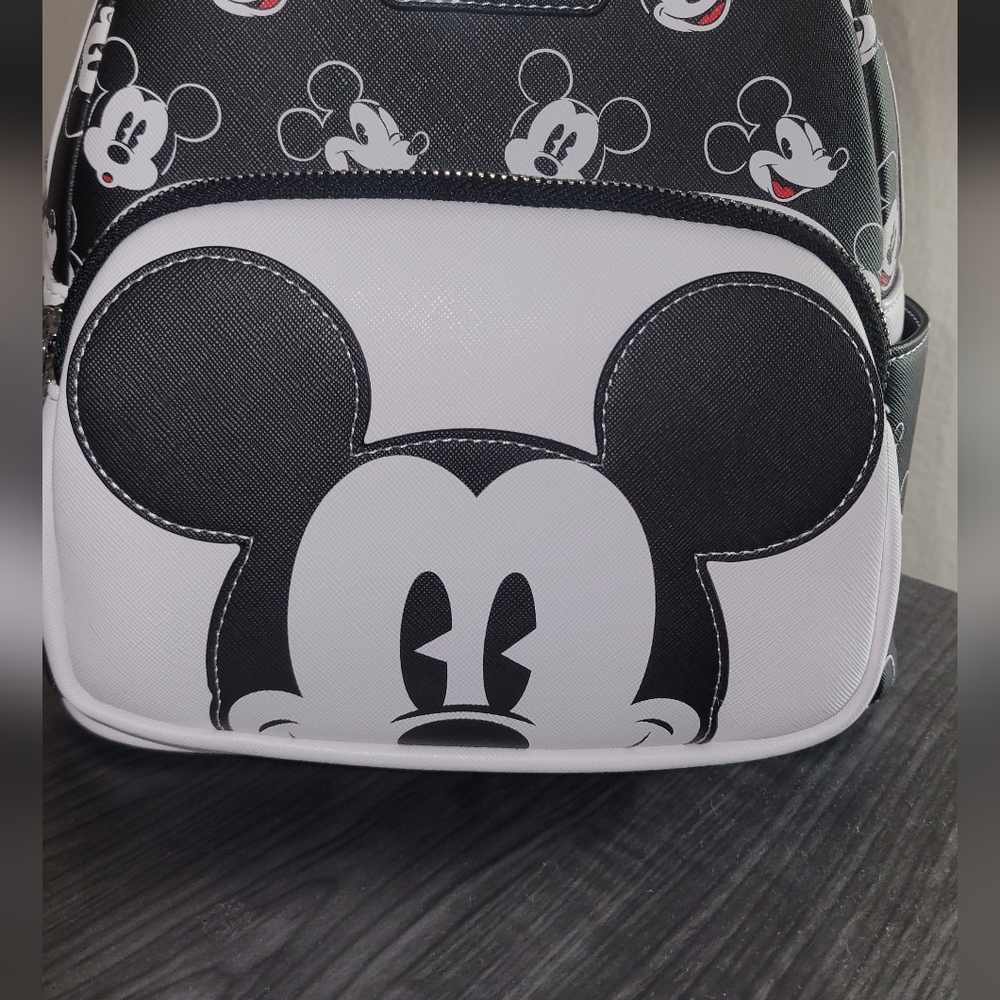 Disney Parks x LoungeFly Mickey Mouse Backpack NWT - Picture 6 of 8